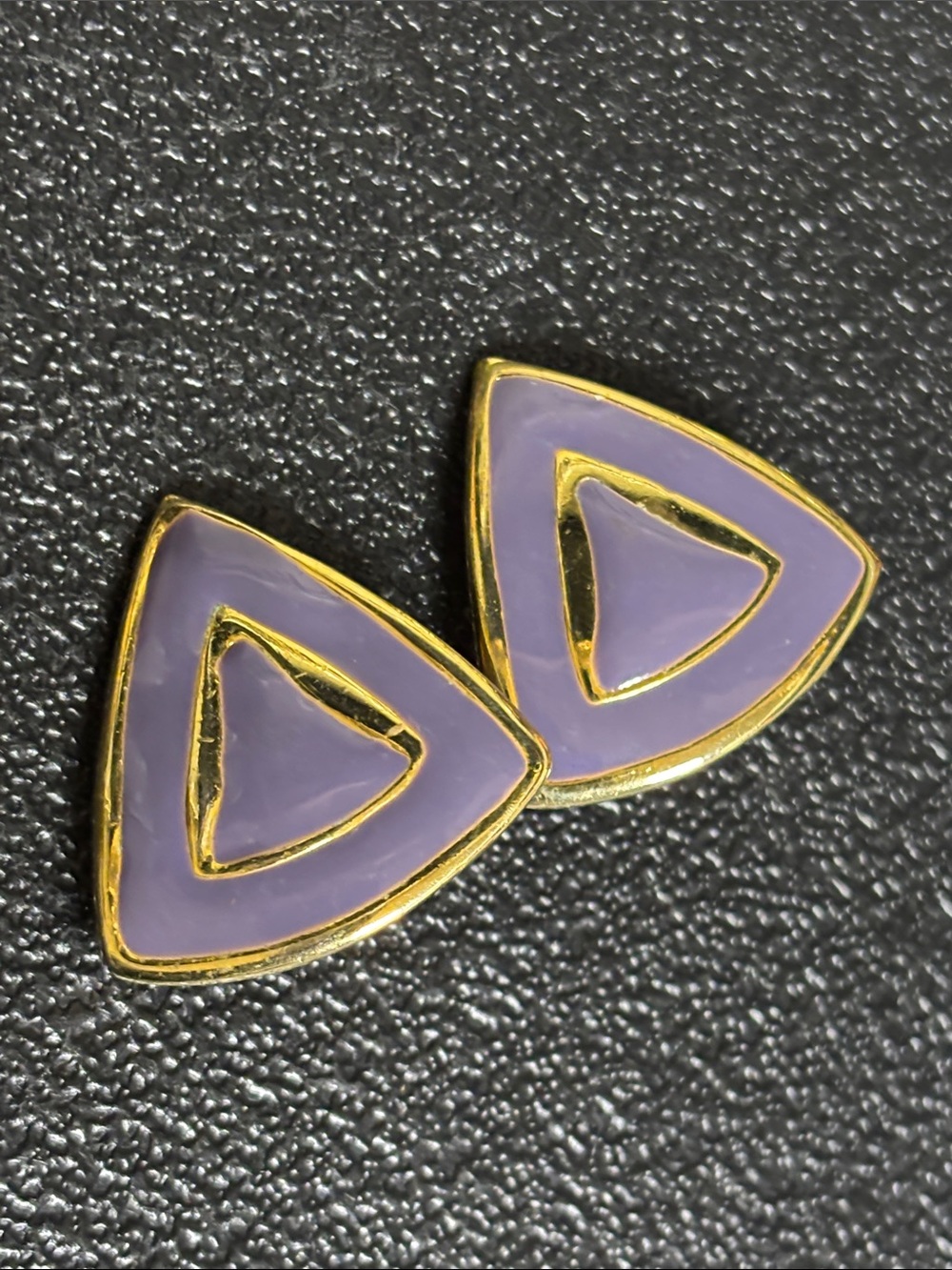 Vintage Enamel Gold-Tone Lavender Triangle Enamel Clip On Earrings Thailand